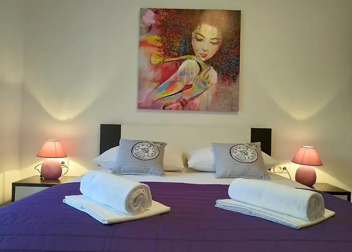 Апартаменти Petra *